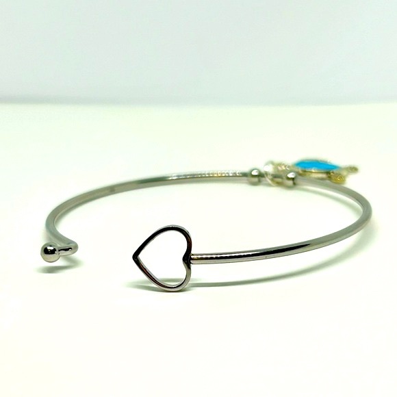 Handmade Sea Turtle Bangle Charm Bracelet! - Picture 6 of 6